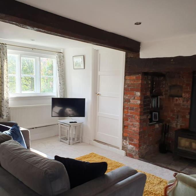 Priory Cottage Westbury  Exterior photo